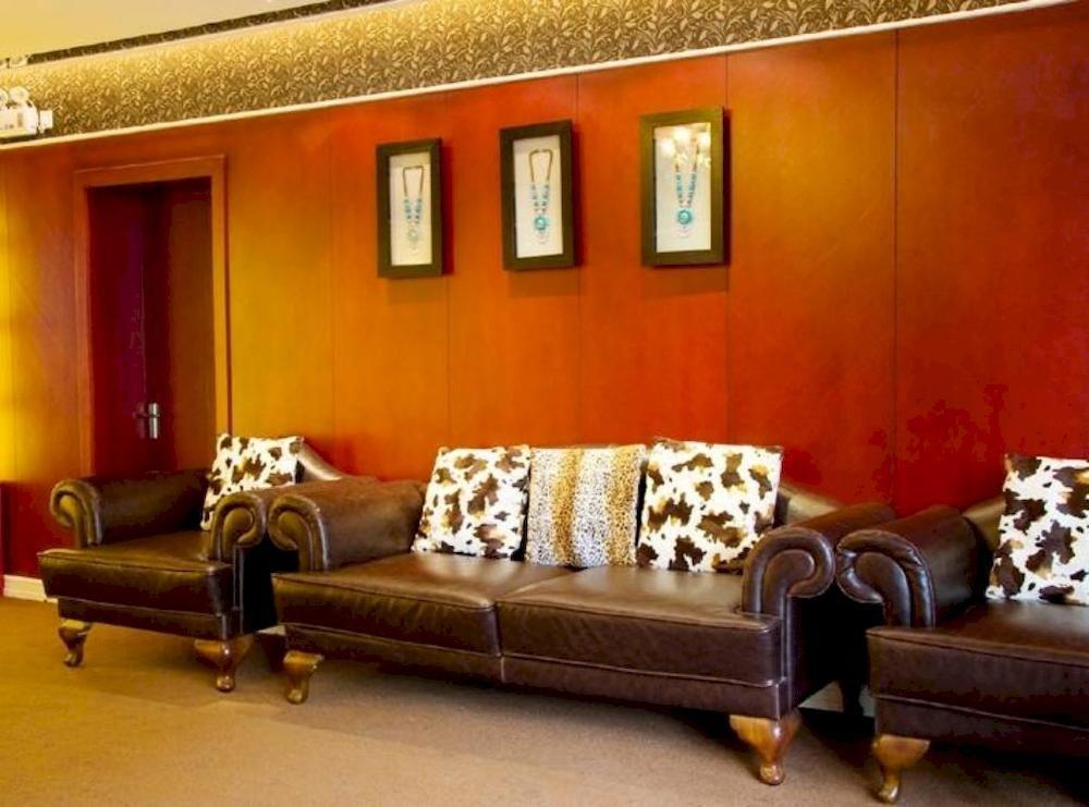 Manhattan Jinling Hotel Shanghai Exterior photo