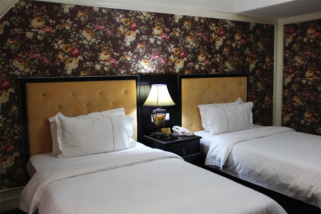 Manhattan Jinling Hotel Shanghai Room photo