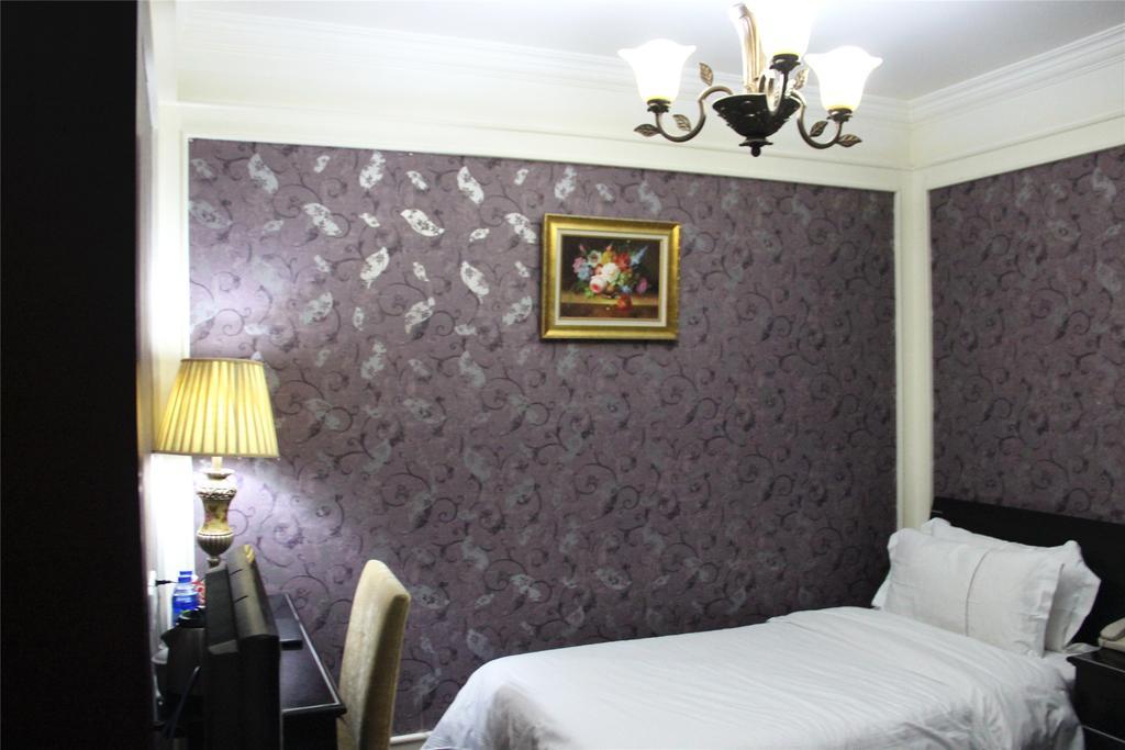 Manhattan Jinling Hotel Shanghai Room photo